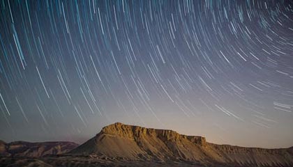 河南一大爷的院子因干净成网红打卡地，网友：像极了小时候家的样子，想拖鞋光脚丫子走