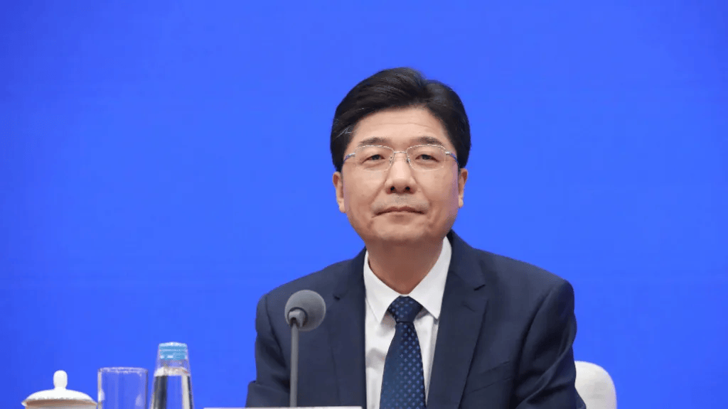 辞任杭州市市长后，姚高员已任省政府党组成员